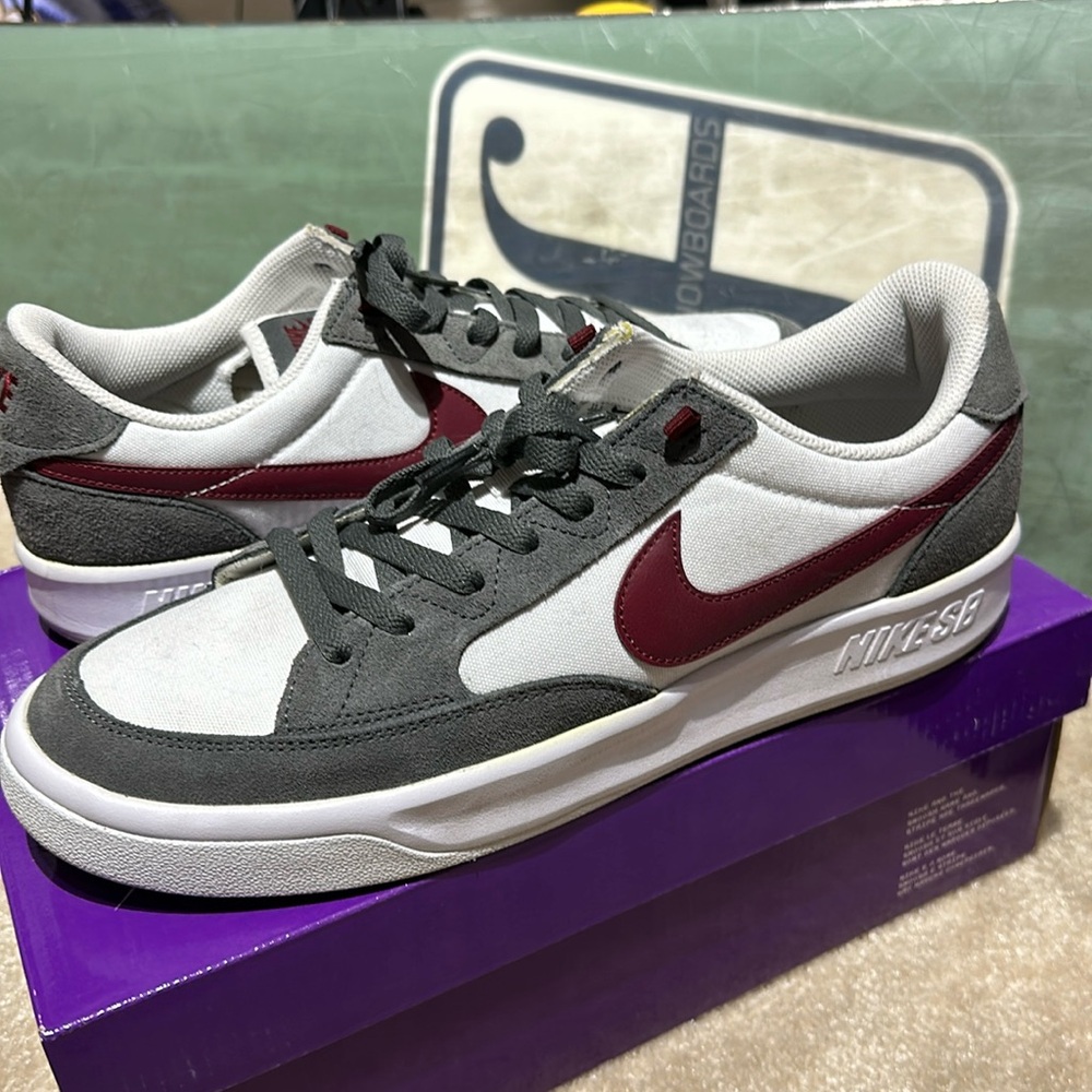 Nike SB Adversary PRM Size 11.5
